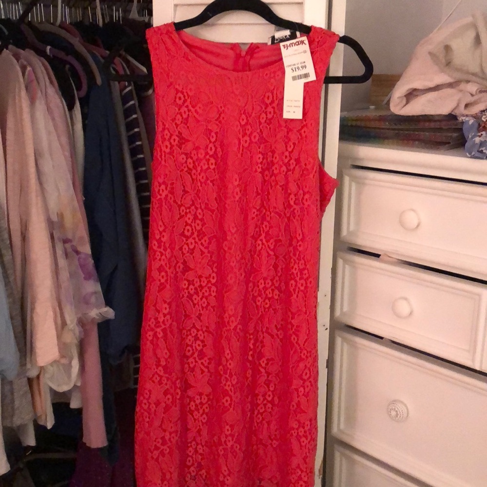 new with tags gorgeous dress